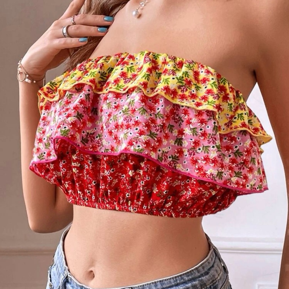 *NEW* SHEIN Ditsy Floral Layered Trim Crop Tube Top